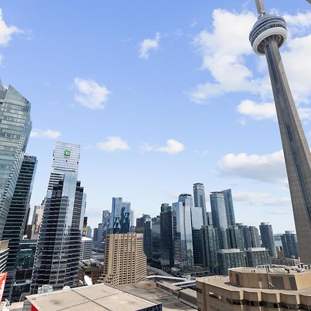 2Bedroom Cn Tower And Water Views - Free Parking - Rooftop Pool トロント エクステリア 写真