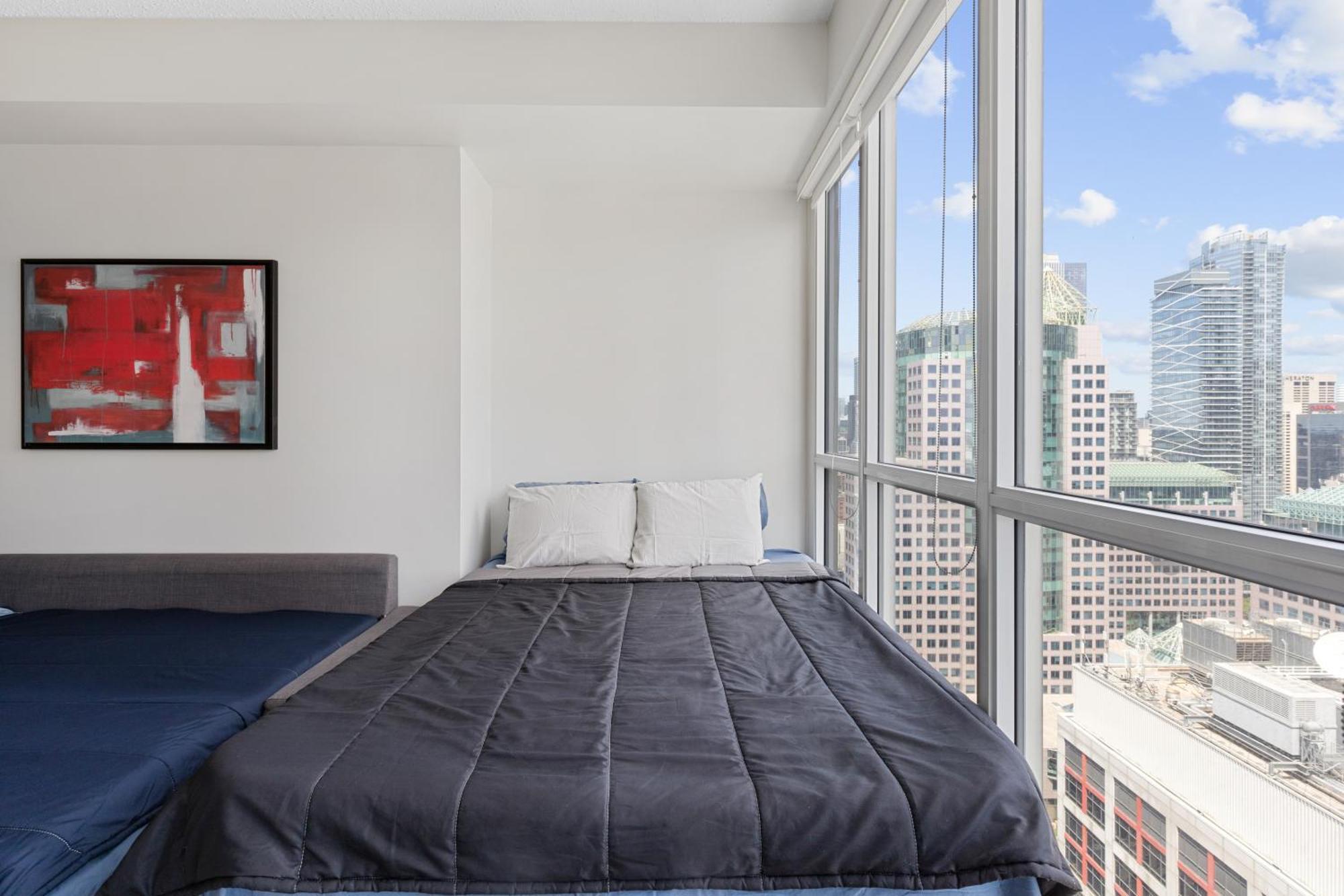 2Bedroom Cn Tower And Water Views - Free Parking - Rooftop Pool トロント エクステリア 写真